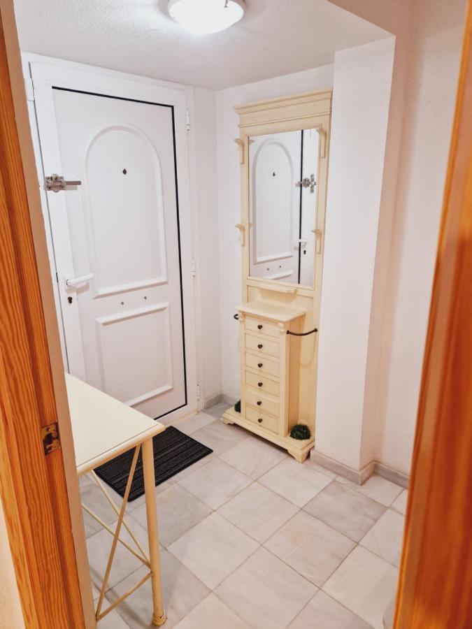 Magnifico Chalet Adosado En Torrevieja, Alicante. Esterno foto