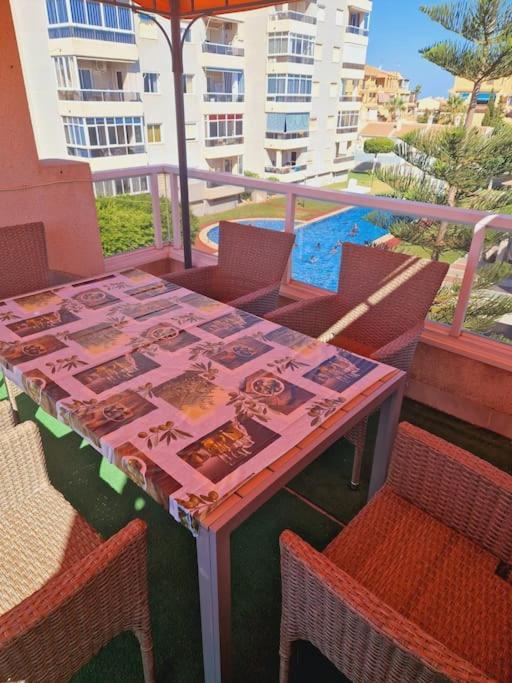 Magnifico Chalet Adosado En Torrevieja, Alicante. Esterno foto