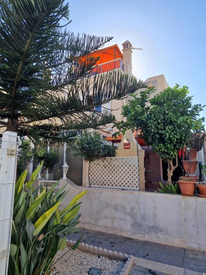 Magnifico Chalet Adosado En Torrevieja, Alicante. Esterno foto