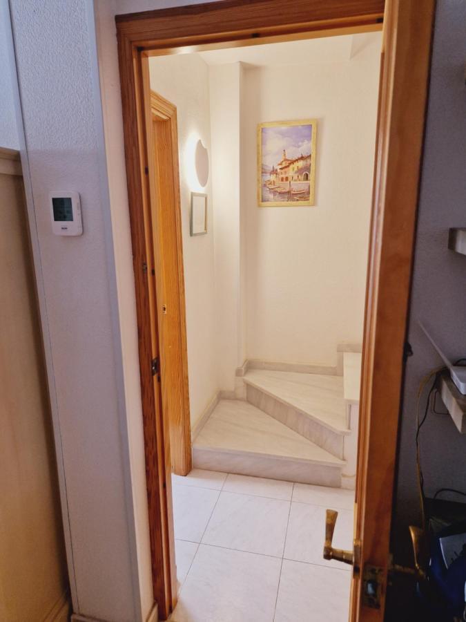 Magnifico Chalet Adosado En Torrevieja, Alicante. Esterno foto