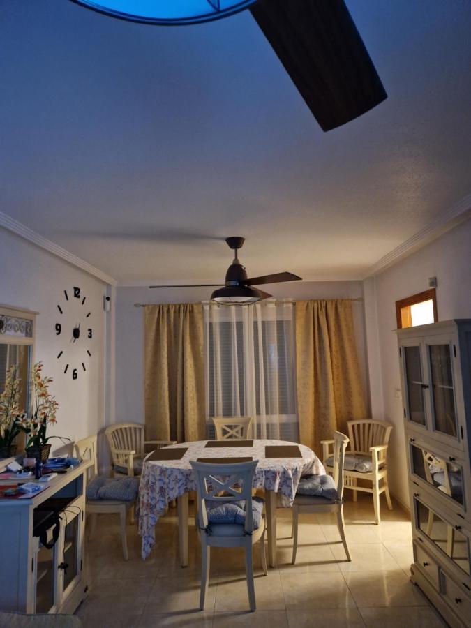 Magnifico Chalet Adosado En Torrevieja, Alicante. Esterno foto
